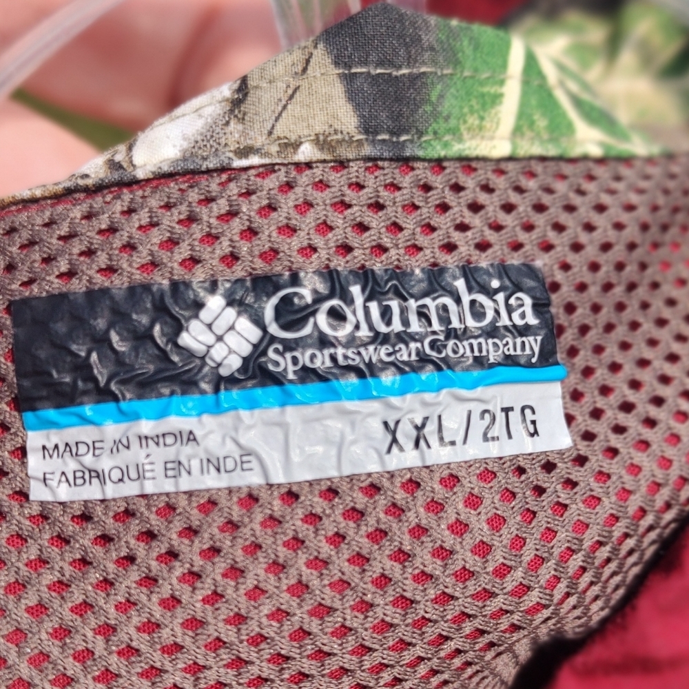 Columbia XXL/2TG Red with Camo Performance Hunting Gear. - Picture 2 of 10